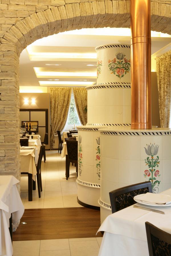 Albergo Ristorante Marcheno Eksteriør bilde